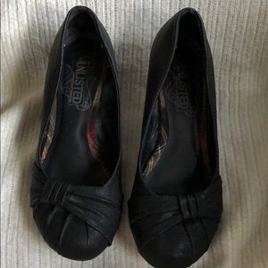 Super Cute Black Heels